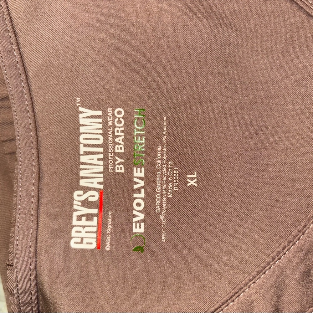 Grey’s Anatomy Scrubs - Picture 4 of 4